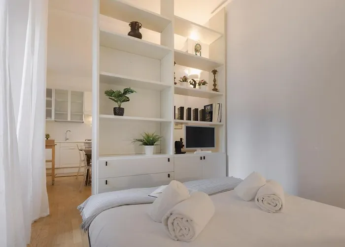 Ponte Vecchio Central Vintage Apartment